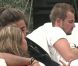 Rudy et Aurélie collés-serrés aux côtés d'un Geof, bien esseulé dans Secret Story 5