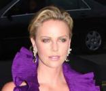 Charlize Theron au défilé Dior à New York, le 12/05/08, 