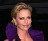 Charlize Theron au défilé Dior à New York, le 12/05/08, 
