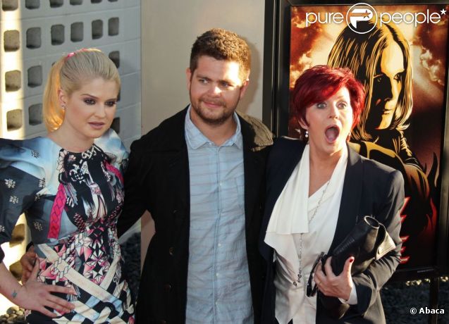Kelly, Jack et Sharon Osbourne à la première de God Bless Ozzy Osbourne, à Hollywood le 22 août 2011