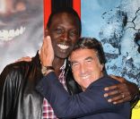 Omar Sy et François Cluzet lors de la présentation du film Intouchables en ouverture du festival du film francophone d'Angoulême le 24 août 2011