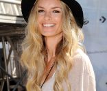 Marisa Miller dans l'univers des morts avec Ryan Reynolds