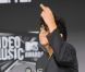 Lady Gaga/Jo Calderone pose devant les photographes suite à la cérémonie des MTV Video Music Awards, à Los Angeles, le 28 août 2011.