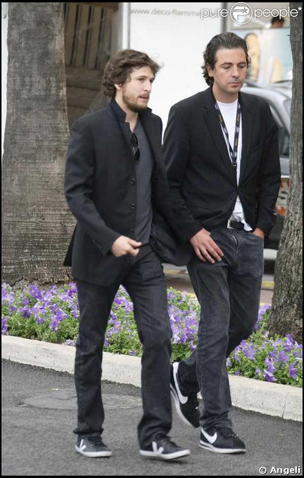 Guillaume Canet à cannes avec un ami