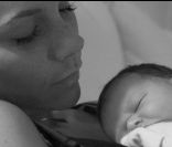 Victoria Beckham est totalement comblée avec sa fille Harper Seven née le 10 juillet dernier. 