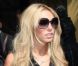 Petra Ecclestone et sa soeur Tamara, accompagnées de leurs maris James Stunt et Omar Khyami se sont retrouvés dans un Starbucks à Beverly Hills après avoir fait du shopping à Beverly Hills le 3 septembre 2011 
 &nbsp; 