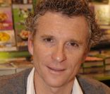 Denis Brogniart se confie à Laurent Argelier pour Le Réveil malin d'Yves Hecker sur MFM Radio