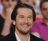 Le beau Guillaume Canet, invité de Vivement Dimanche prochain sur France 2 le 11 septembre