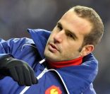 Frédéric Michalak partira en Terre Inconnue avec Frédéric Lopez à la découverte de l'ethnie des Lolo Noirs au Vietnam prochainement sur France 2 