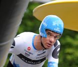 Le coureur cycliste écossais David Millar est devenu papa, à 34 ans, d'un petit garçon prénommé Archibald, dont sa femme Nicole a accouché vendredi 9 septembre 2011.