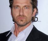 Gerard Butler assiste aux  Creative Coalition Spotlight Initiative Awards 2011 , qui se déroulaient samedi 10 septembre, dans le cadre du Festival international du film de Toronto.  