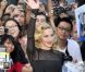 Madonna, portant une robe Tom Ford, sur le tapis rouge de la présentation de W.E. au festival de Toronto le 12 septembre 2011