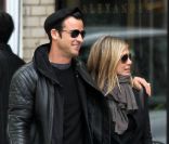 Jennifer Aniston et Justin Theroux, couple charmant, en balade à New York le 16 septembre 2011
