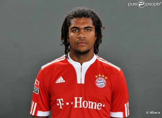 Breno, joueur du Bayern Munich, a échappé de peu à l'incendie de sa maison dans la nuit du lundi 19 septembre