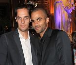 Grand Corps Malade et Tony Parker lors du Par Coeur Gala, à l'Hôtel de Ville, à Paris. 26 septembre 2011