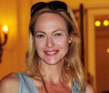 <p>Alexandra Vandernoot lors du 26e gala de l\'Aide à l\'Enfant Réfugié à la salle Gaveau à Paris le 26 septembre 2011</p>