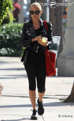Nicole Richie dans les rues de Los Angeles à la sortie de la salle de sports le 27 septembre 2011
