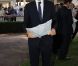 Michel Denisot lors de l'édition 2011 du Qatar Prix de l'Arc de Triomphe, qui a vu le sacre inattendu de la pouliche allemande Danedream, auteure du nouveau record de l'épreuve. Un scénario explosif auquel célébrités et turfistes ont assisté à Longchamp.