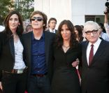 Nancy Shevell, Paul McCartney, Olivia Harrison et Martin Scorsese à l'avant-première de  Living in the Material World : George Harrison , à Londres, le 2 octobre 2011.