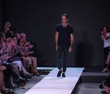 Giambattista Valli le 3 octobre 2011 à Paris