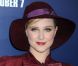 Evan Rachel Wood, rétro et élégante, revient sur sa bisexualité