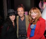 Salomé Lelouch, Stéphane Freiss et Julie Depardieu lors de la soirée Morgan sur les Champs-Elysées à Paris le 6 octobre 2011