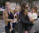 Sarah Jessica Parker revient de l'école avec sa nounou et ses jumelles, à New York. 11 octobre 2011.