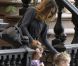 Sarah Jessica Parker va chercher ses jumelles à l'école, à New York. 11 octobre 2011.