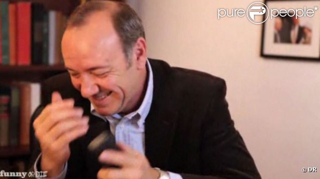 Kevin Spacey dans un sketch Funny or die pour l'anniversaire de la fondation Bill Clinton, octobre 2011.