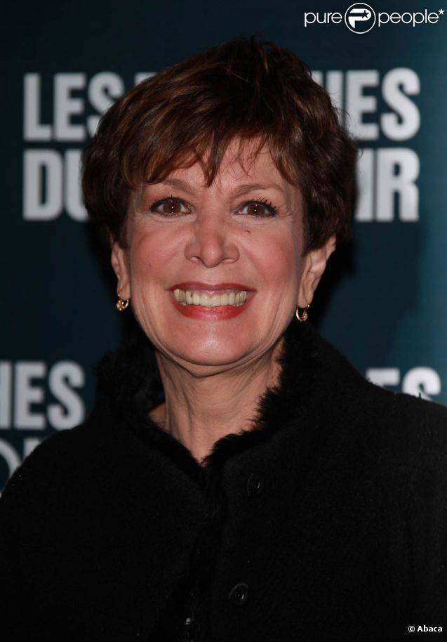 Catherine Laborde arrive à la projection des Marches du pouvoir, le 18 octobre 2011, à Paris.