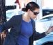 Jennifer Garner lors d'une balade avec son mari Ben Affleck à Brentwood, Los Angeles, le 27 octobre 2011 