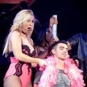 Britney Spears offre un lap dance très sexy à Joe Jonas