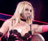 Britney Spears lors de son concert, au stade de Wembley, à Londres, le 31 octobre 2011