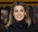 Letizia d'Espagne : Rayonnante et pleine de générosité, elle épingle son Felipe