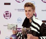 MTV EMA's côté press room : Justin Bieber heureux et la très sexy Irina Shayk...