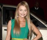 Izabella Miko le 12 novembre 2011 à Los Angeles