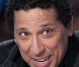 Smaïn sur le plateau de l\'émission Vendredi sur un plateau !, diffusée le 18 novembre 2011 sur France 3