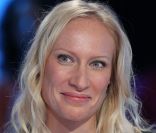 Aurore Tome sur le plateau de l'émission Vendredi sur un plateau !, diffusée le 18 novembre 2011 sur France 3
