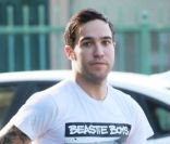 Pete Wentz sort déjeuner au Sweet Butter Café, à Sherman Oaks, le mardi 15 novembre 2011.