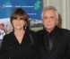 Michel Sardou, accompagné de son épouse Anne-Marie, reçoit les clés du Connemara
