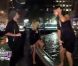 Les anges dans la fontaine dans les Anges de la télé-réalité 3, vendredi 25 novembre 2011, sur NRJ 12