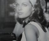 Un teint lumineux, une peau superbe. Romy n\'avait rien à envier aux mannequin beauté.<br />