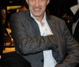 Antoine de Caunes à l'inauguration de la boutique Banana Republic à Paris le 7 décembre 2011