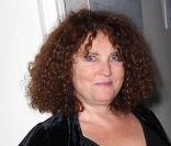 Valérie Mairesse lors de la soirée caritative de gala du festival Epsilone créations à l'occasion des vingt ans de la fondation française pour la recherche sur l'épilepsie, à Paris, le 12 décembre 2011 