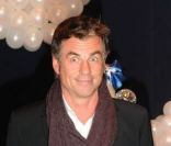 Bruno Gaccio pose en octobre 2010 à Paris.