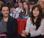 Olivier Sitruk et Mylène Jampanoï lors de l\'enregistrement de Vivement Dimanche (spécial Gilbert Bécaud) au Studio Gabriel à Paris le 14 décembre 2011 - émission diffusée le 18 décembre 2011 <br />