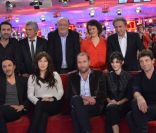 Claude Sérillon, Bernard Mabille, Anne Roumanoff, Michel Drucker, Olivier Sitruk, Mylène Jampanoï, François Damiens, Audrey Tautou et Patrick Bruel lors de l\'enregistrement de Vivement Dimanche (spécial Gilbert Bécaud) au Studio Gabriel à Paris le 14
