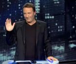 Arthur présente  Vendredi tout est permis  sur TF1, le vendredi 16 décembre 2011.