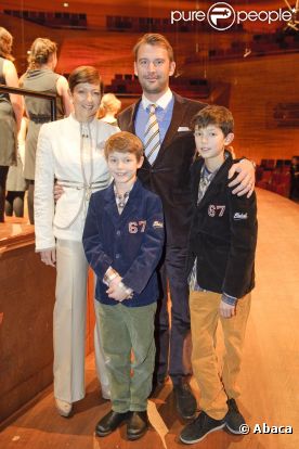 La comtesse Alexandra de Fredriksborg, accompagnée par son époux Martin Jorgensen et ses enfants les princes Nikolai et Felix, assistait le 18 décembre 2011 au concert de Noël de la Danish Radio Girl's Choir, à Copenhague.