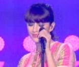Nolwenn Leroy dans La chorale des Petits chanteurs, mercredi 28 décembre 2011, sur France 3